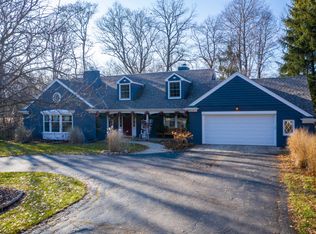 9551 N Wakefield Ct, Bayside, WI 53217