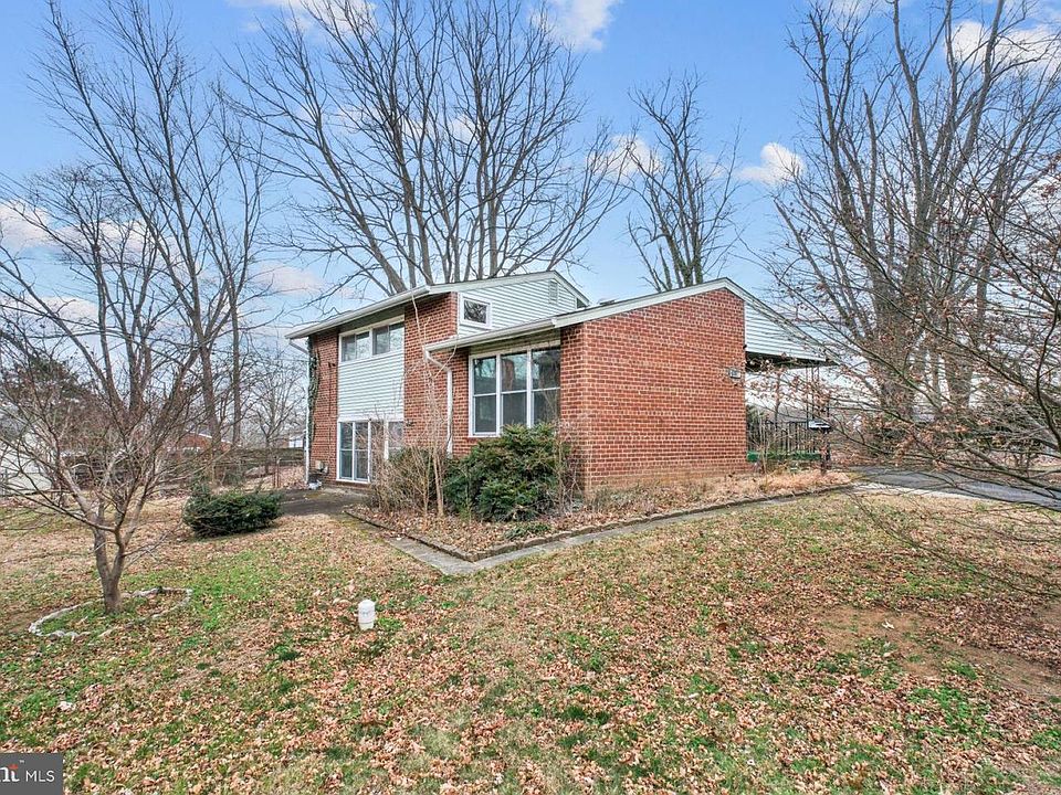 1st image of 5607 Iona Way