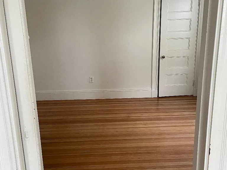 7 Jasper St #6 — Photo 3