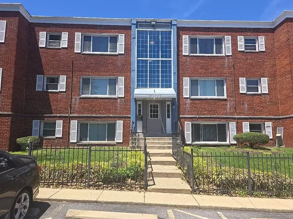 3823 Hamilton St APT 202, Hyattsville, MD 20781