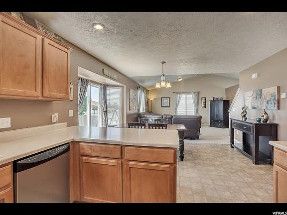 5th image of 8542 S Maul Oak Dr