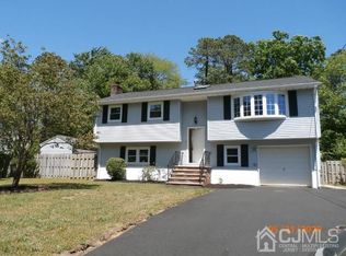 11 13th St, Monroe Township, NJ