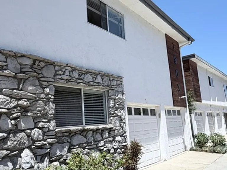 Wardlow Apartments — Photo 17