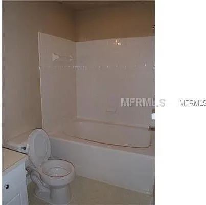 18001 Richmond Place Dr #433 — Photo 9