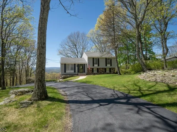 103 Panorama Dr, Vernon Twp., NJ 07461