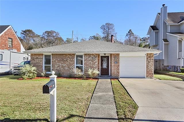 1st image of 202 Dunleith Dr
