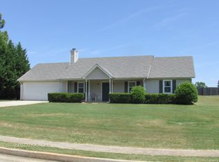 27 Clover Ct, Hampton, GA 30228