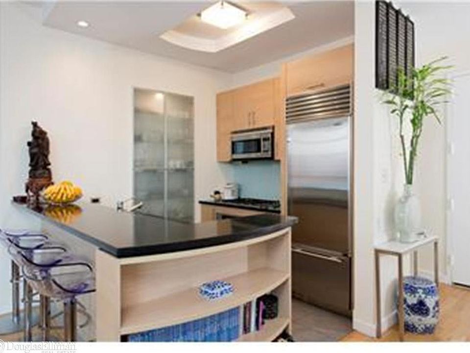 1st image of 325 5th Ave APT 38C