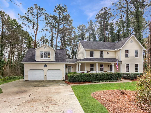 3101 Rutledge Ct, Raleigh, NC 27613