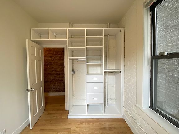 5th image of 332 E 18th St APT 16