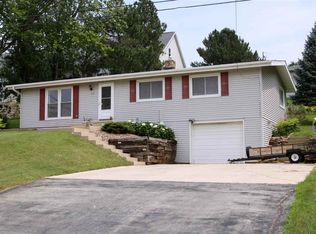 315 Washington St, Wrightstown, WI 54180