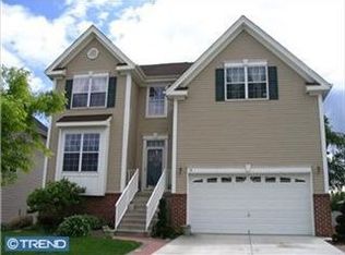 15 Stoneham Dr, Delran, NJ 08075