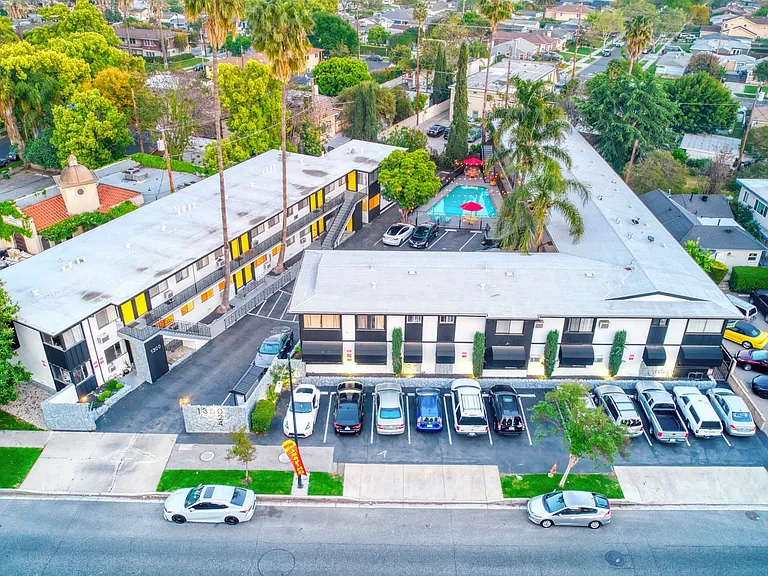 1300 W Olive Ave #C-B — Photo 38