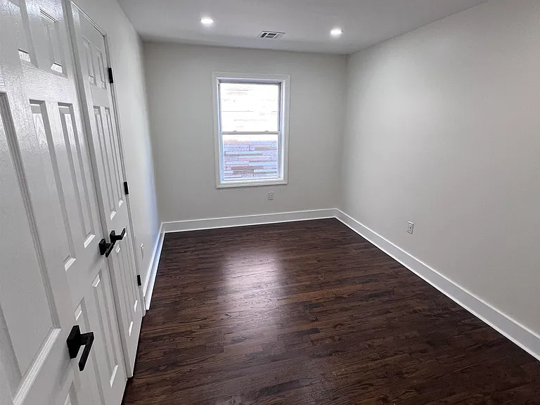 427-429 Martin Luther King Jr Dr #3 — Photo 12