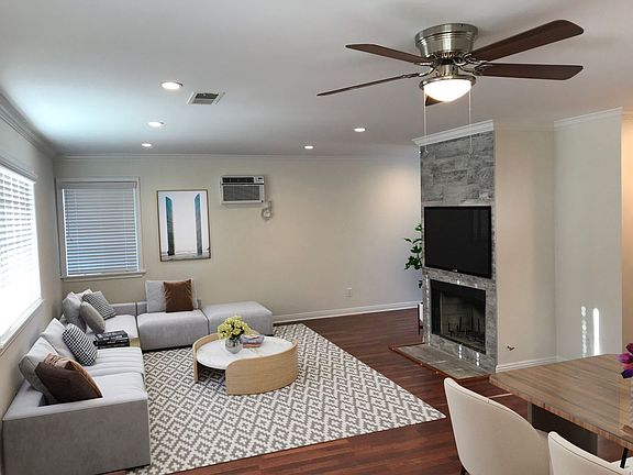 2nd image of 3632 S Centinela Ave #3638A