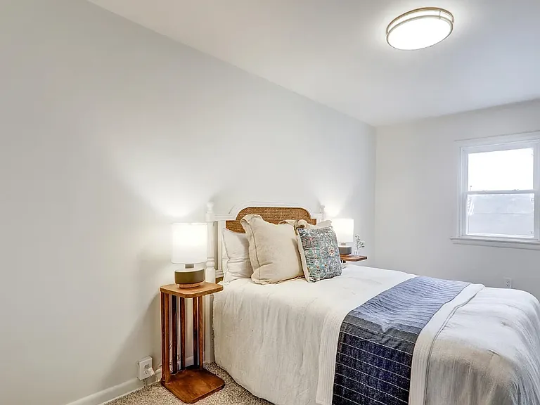 74 Parklea Dr — Photo 10