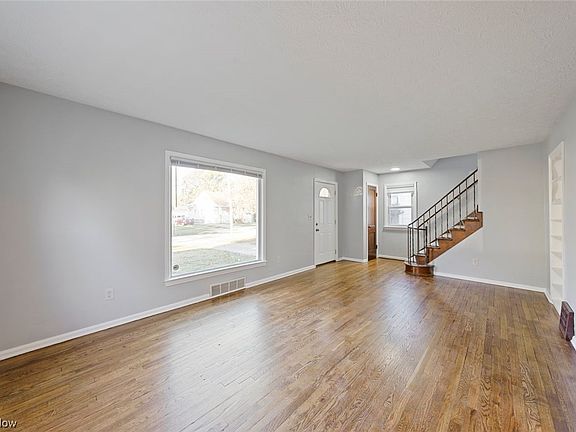 3rd image of 431 Georgia Ave