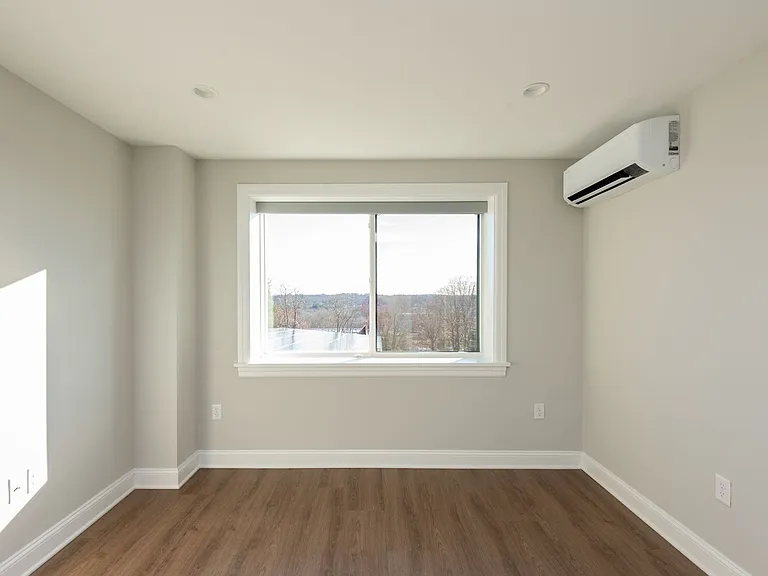 925 at North — Photo 32