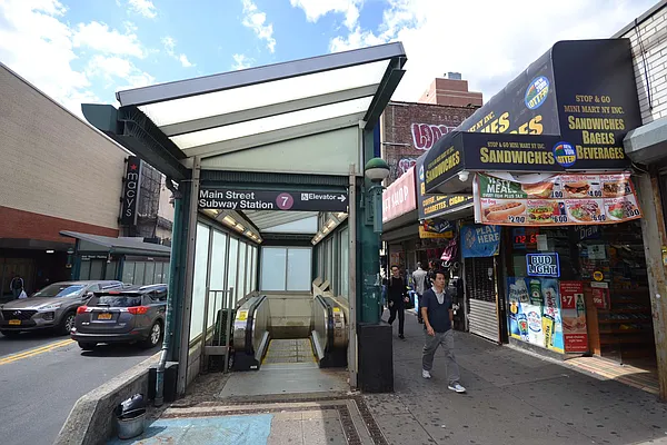 Rented by Silverstein Collection LLC  | media 17