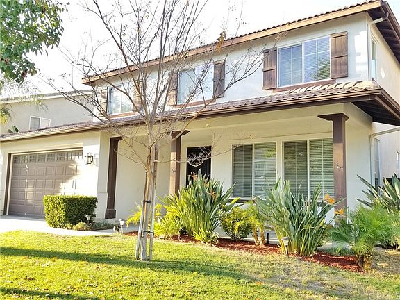 3rd image of 23844 Cloverleaf Way