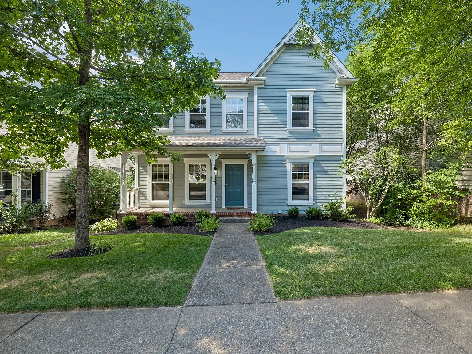 4 bed, 2.5 bath, 2508 sqft, $3,700 — Photo 1