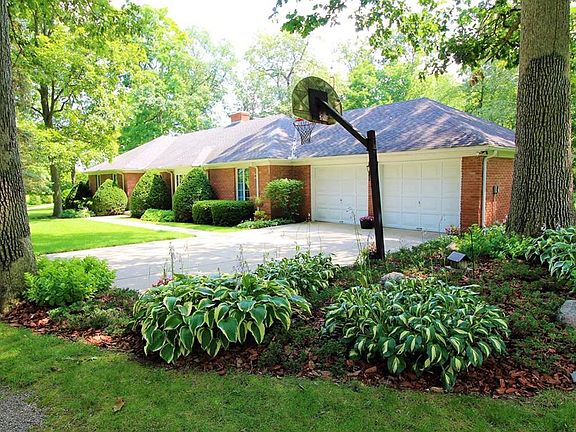 3rd image of 4111 Township Road 187