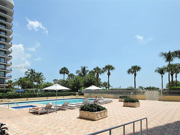 4th image of 8855 Collins Ave APT 6H