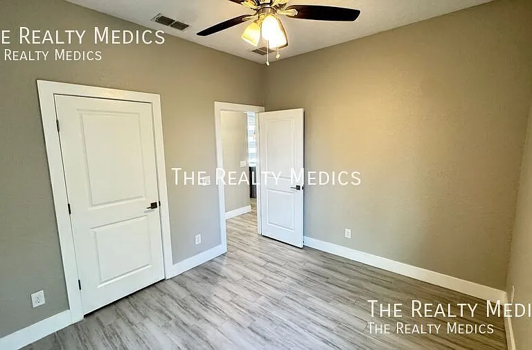 239 Hibiscus Ln — Photo 18
