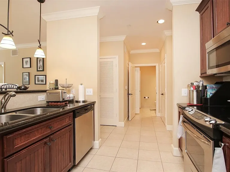 2203 Dorrington St #208 — Photo 9