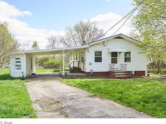 2nd image of 808 Gates Mills Blvd