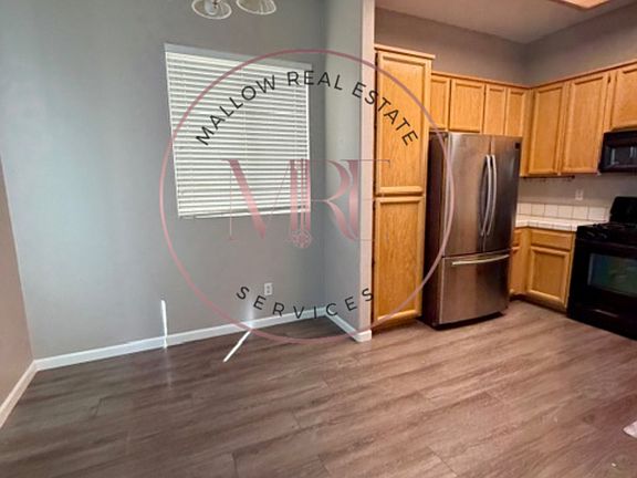 4th image of 805 McDevitt Dr