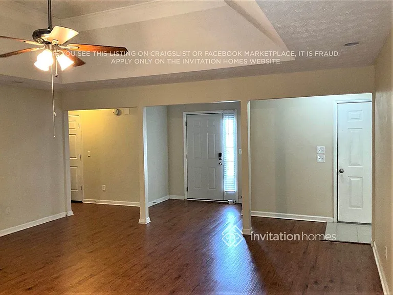 730 Wilkes Dr — Photo 2