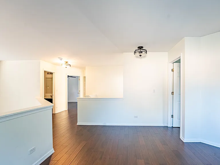 965 Summerhill Dr — Photo 8