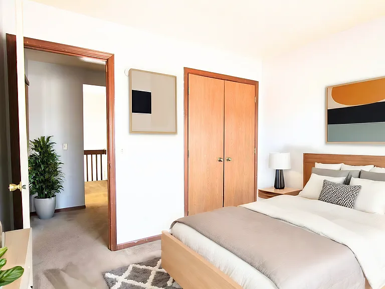 Find Your Next Home At One Oak Place — Photo 16