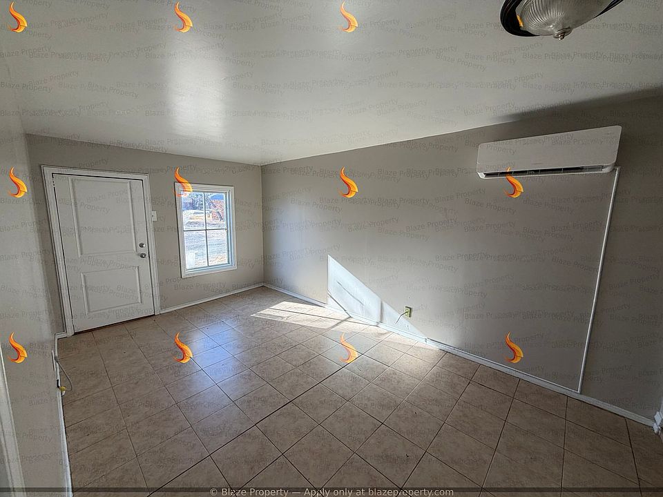 1st image of 3001 Curtis Dr #C