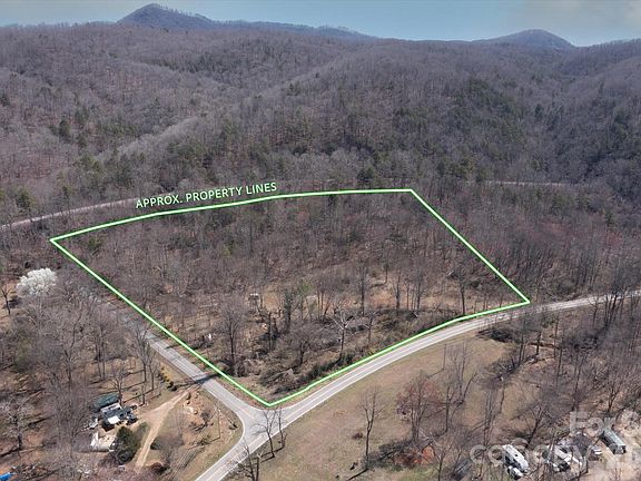 4th image of 1739 Polly Spout Rd