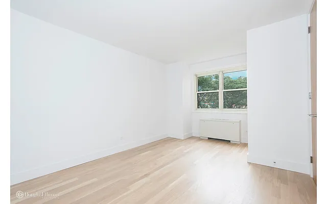 Rented by Douglas Elliman | media 35