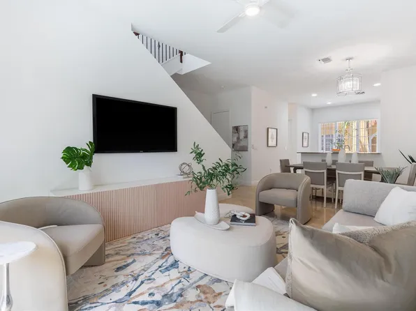 504 SE 7th Street #203, Fort Lauderdale, FL 33316