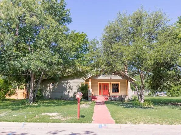 1301 S David St, San Angelo, TX 76903