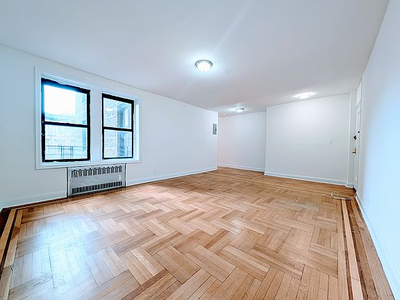 3rd image of 97 Brooklyn Ave #3P