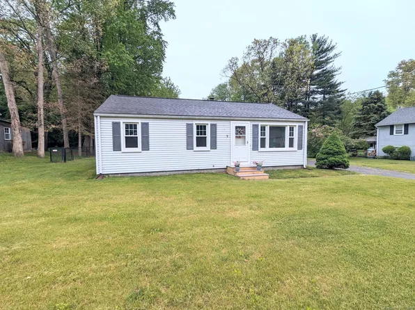 7 Avon St Extension, Enfield, CT 06082