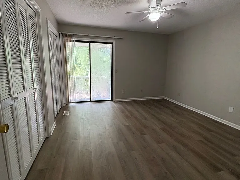 224 Edith Way — Photo 19