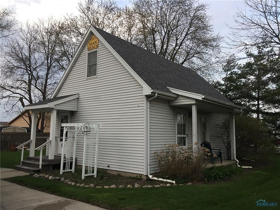 2nd image of 30636 Drouillard Rd