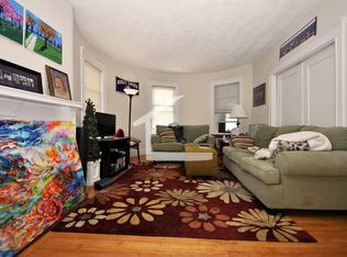 201 Rawson Rd #13VC, Brookline, MA 02445