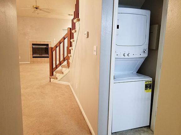 5th image of 903 Hamlet Ct