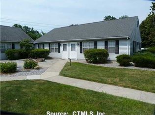 23 Plymouth Ct, Clinton, CT 06413