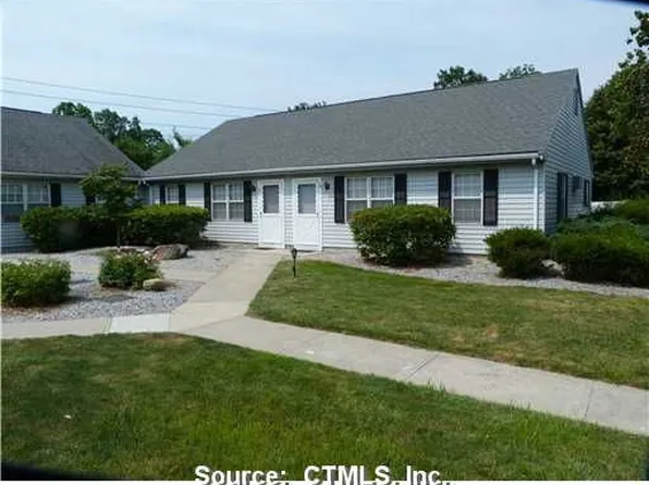 23 Plymouth Ct, Clinton, CT 06413