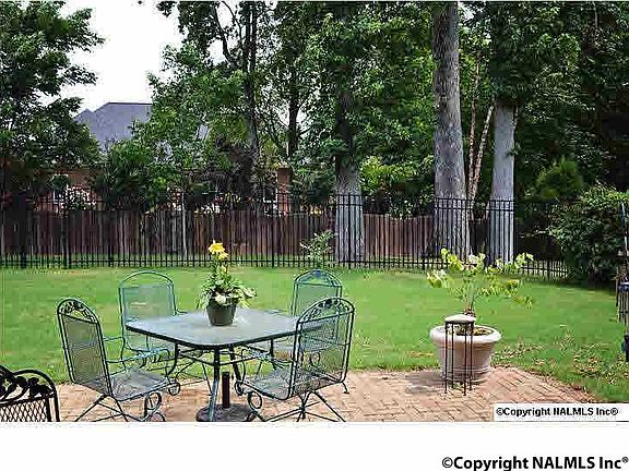 4th image of 139 Redcliffe Dr NW