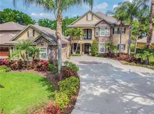1210 Oxbridge Dr, Lutz, FL 33549