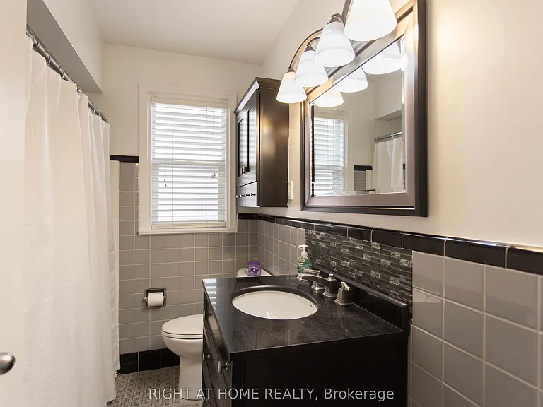 30 Northampton Dr — Photo 14